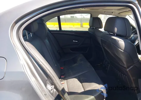 2010 BMW 528I z USA, uszkodzony, nr VIN WBANU5C57AC129591